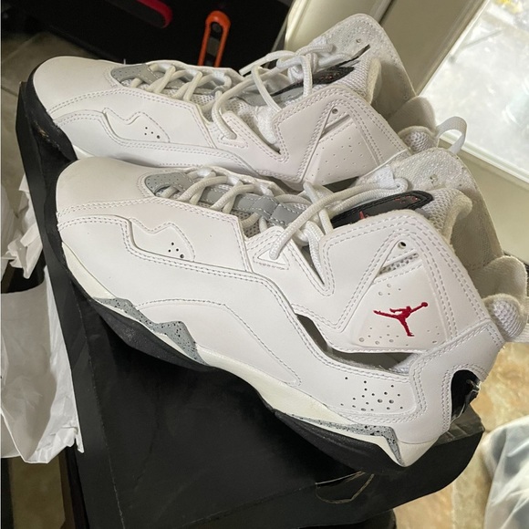 Jordan True Flight (GS) - Picture 3 of 4